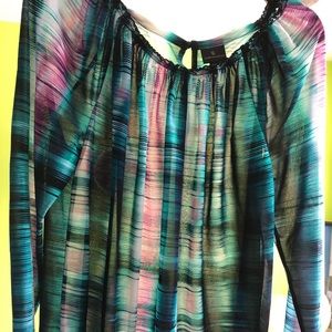 Worthington pullover blouse.
